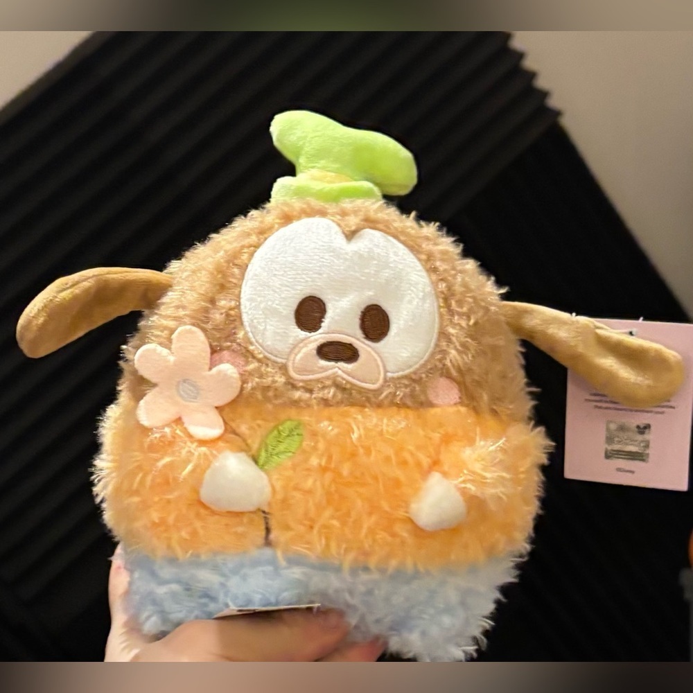 Disney Goofy 6” Ufufy Plush